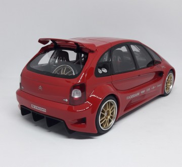 Citroen Sbarro Picasso Cup 2002 Rood 2