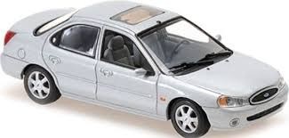 Ford mondeo saloon 1996 grijs