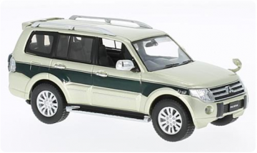 Mitsubishi pajero 4wd licht groen