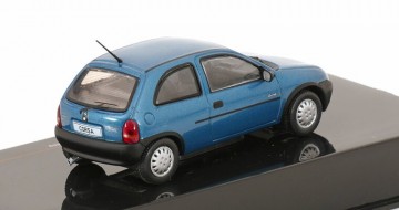 Opel corsa b swing 1995 groen 2