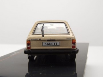 Opel kadett d beige 2