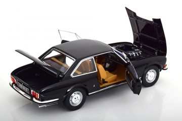 Peugeot 504 coupe 1972 zwart 3