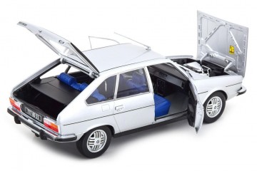 Renault 30 tx 1979 zilver 3