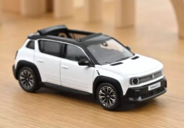 Renault 4 e tech electric 2025 glacier wit