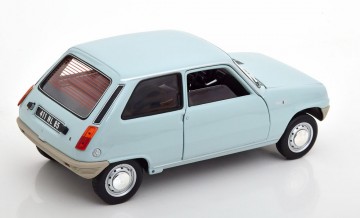 Renault 5 1972 clear blauw 2