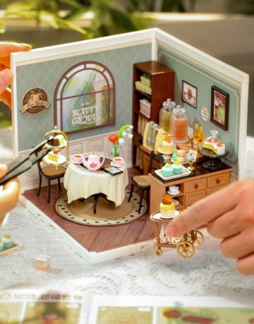 Robotime sweet sips tea 2