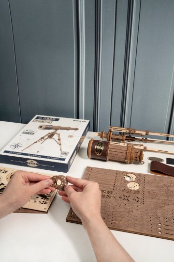 ROBOTime - Monocular Telescope 3