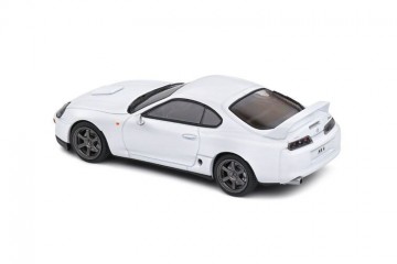 Toyota supra mk4 2001 wit 3