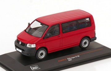 Volkswagen t5 2003 rood 1